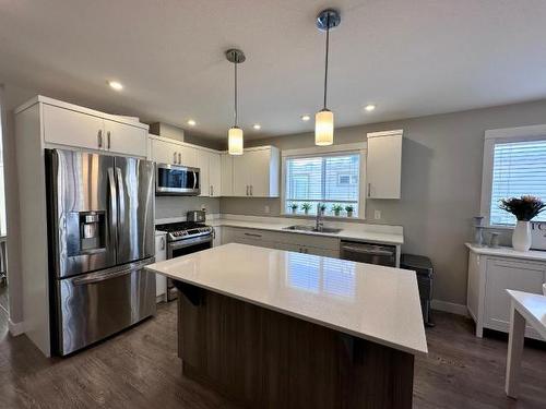151-8800 Dallas Drive, Kamloops, BC - Indoor Photo Showing Kitchen With Upgraded Kitchen