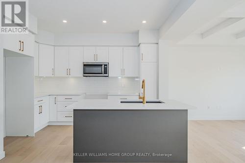 5 - 41 Fieldstone Lane, Centre Wellington (Elora/Salem), ON - Indoor Photo Showing Kitchen