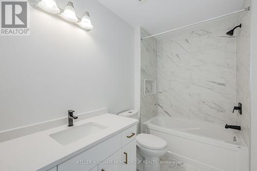 5 - 41 Fieldstone Lane, Centre Wellington (Elora/Salem), ON - Indoor Photo Showing Bathroom