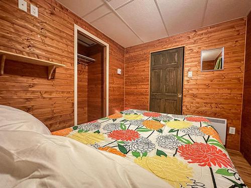 Chambre Ã Â coucher - 749 Boul. Du Griffon, Gaspé, QC - Indoor Photo Showing Bedroom