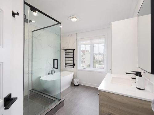 Salle de bains - 107 Rue Des Pruches, Vaudreuil-Dorion, QC - Indoor Photo Showing Bathroom