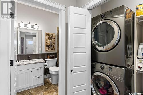 446 Saskatchewan Road, Sarilia Country Estates, SK - Indoor Photo Showing Laundry Room