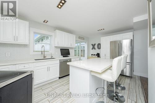 1076 Brussels Line, Howick, ON - Indoor Photo Showing Kitchen