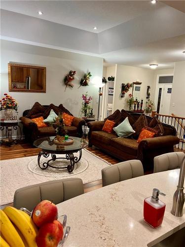 living area - 159 Victoria Street N, Simcoe, ON - Indoor Photo Showing Living Room