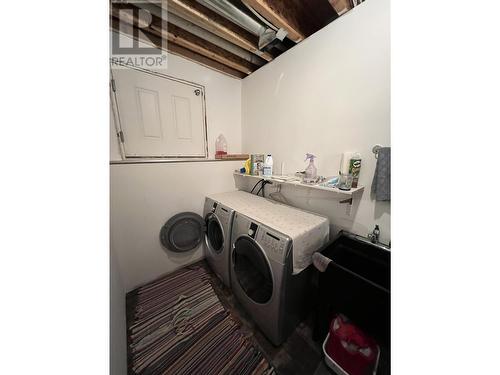 5641 Birch Drive, Fort Nelson, BC - Indoor Photo Showing Laundry Room