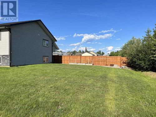 5641 Birch Drive, Fort Nelson, BC - Outdoor