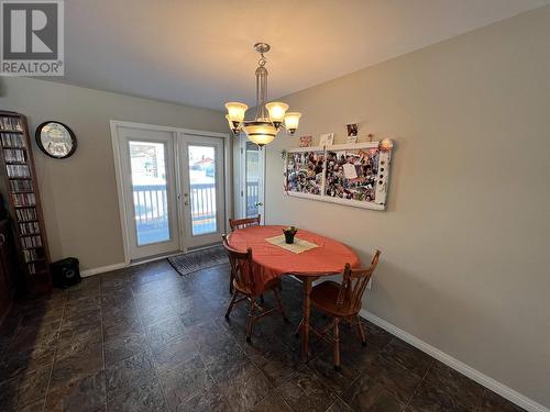 5641 Birch Drive, Fort Nelson, BC - Indoor Photo Showing Dining Room