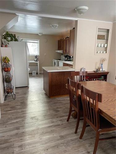 247 Aspen Street W, Oak Lake, MB - Indoor Photo Showing Dining Room