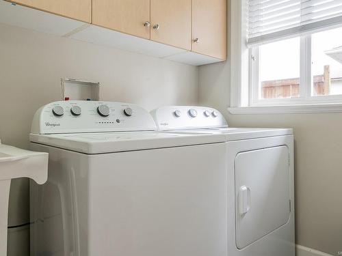 3180 Gilana Pl, Duncan, BC - Indoor Photo Showing Laundry Room