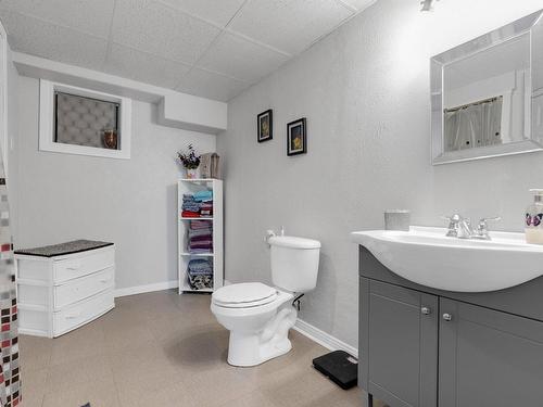 Salle de bains - 8164 Boul. Kimber, Longueuil (Saint-Hubert), QC - Indoor Photo Showing Bathroom
