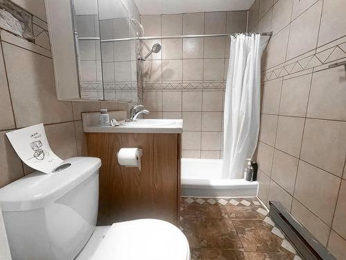 Salle de bains - 5281 Rue Chambord, Montréal (Le Plateau-Mont-Royal), QC - Indoor Photo Showing Bathroom
