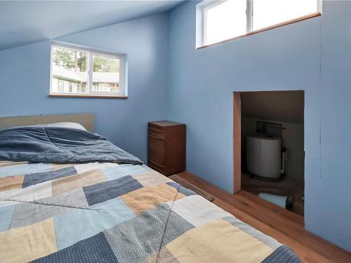 5-620 Helanton Rd, Quadra Island, BC - Indoor Photo Showing Bedroom