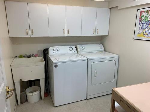 416 Leach Street, Revelstoke, BC - Indoor Photo Showing Laundry Room