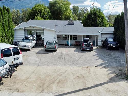 416 Leach Street, Revelstoke, BC - Outdoor