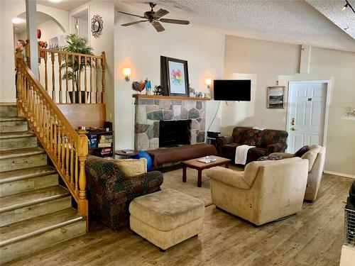 416 Leach Street, Revelstoke, BC - Indoor With Fireplace