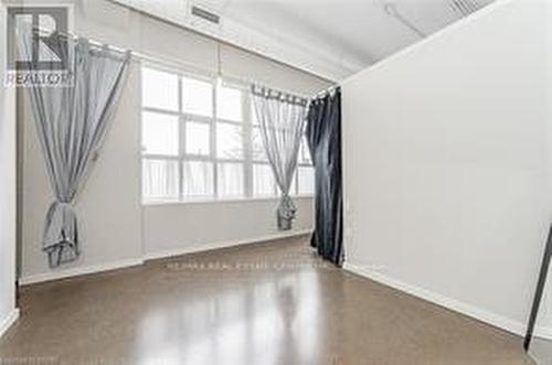 #102 -404 King St, Kitchener, ON - Indoor Photo Showing Other Room