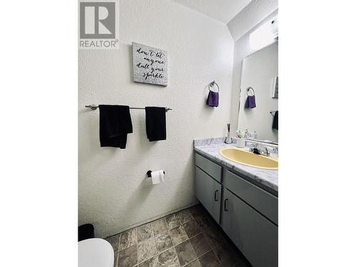 337 W 8Th Avenue, Prince Rupert, BC - Indoor Photo Showing Bathroom
