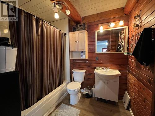 12 Walsh Road, Fort Nelson, BC - Indoor Photo Showing Bathroom