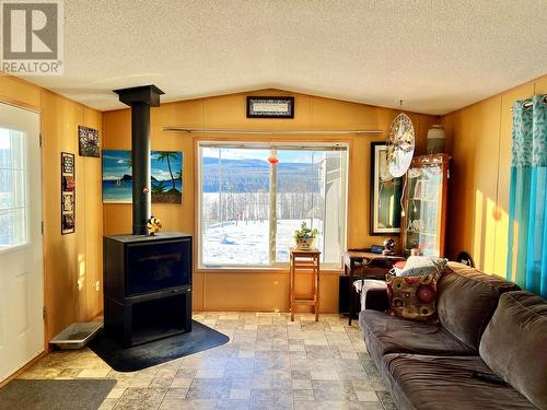4420 Moe Road, Burns Lake, BC - Indoor Photo Showing Living Room