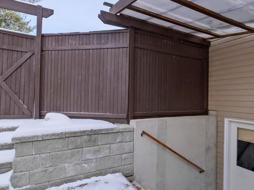 864 Small Court, Kelowna, BC - Outdoor With Exterior