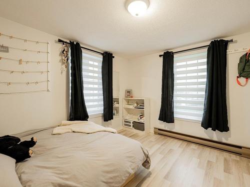 Chambre Ã Â coucher - 626 Ch. Des Caps, Les Îles-De-La-Madeleine, QC - Indoor Photo Showing Bedroom