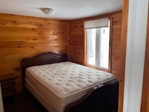 1130 Bull Lake Road, Arden, ON - Indoor Photo Showing Bedroom