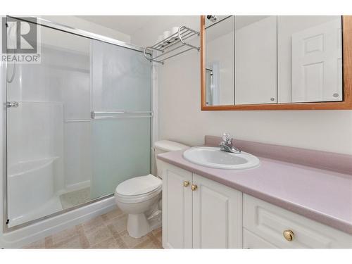 2255 Atkinson Street Unit# 104, Penticton, BC - Indoor Photo Showing Bathroom