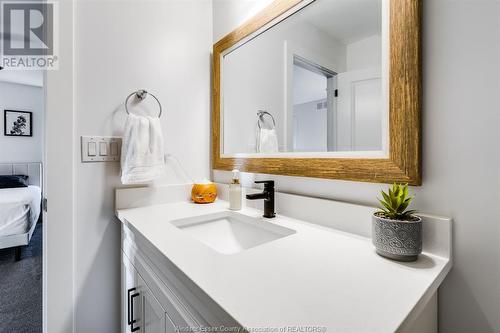 46 Olive Drive, Leamington, ON - Indoor Photo Showing Bathroom