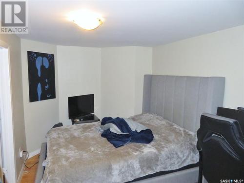 526 4Th Avenue N, Saskatoon, SK - Indoor Photo Showing Bedroom