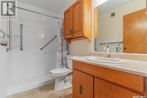 12 80 Berini Drive, Saskatoon, SK - Indoor Photo Showing Bathroom