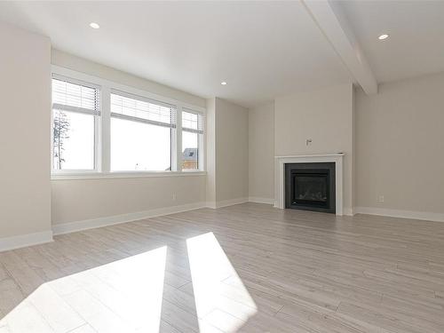 3481 Trumpeter St, Colwood, BC - Indoor Photo Showing Living Room With Fireplace