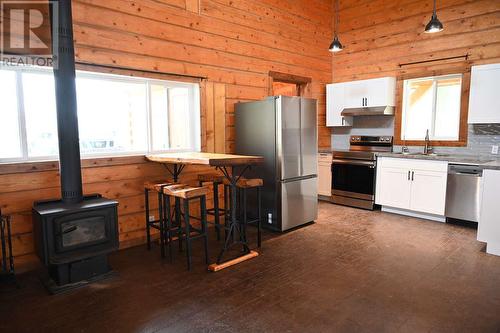 7988 China Valley Road, Falkland, BC - Indoor Photo Showing Kitchen