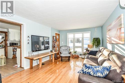 28 Rue Des Chasseurs, Le Goulet, NB - Indoor Photo Showing Living Room