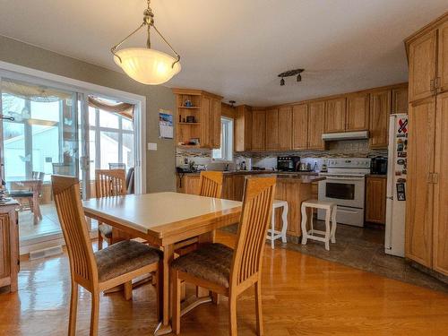 Cuisine - 684Z 8E Rang, Saint-Théodore-D'Acton, QC - Indoor Photo Showing Dining Room