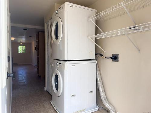 67-7337 Klakish Pl, Port Hardy, BC - Indoor Photo Showing Laundry Room