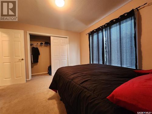 4 485 1St Street Nw, Weyburn, SK - Indoor Photo Showing Bedroom