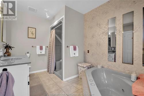 51 Braemar Boulevard, Chatham, ON - Indoor Photo Showing Bathroom