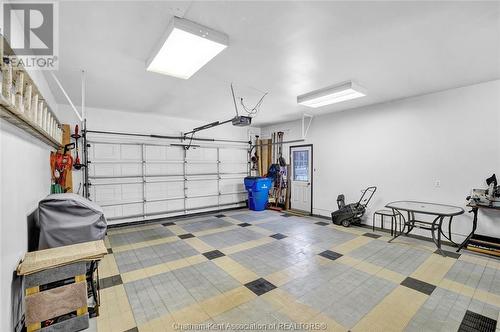 51 Braemar Boulevard, Chatham, ON - Indoor Photo Showing Garage