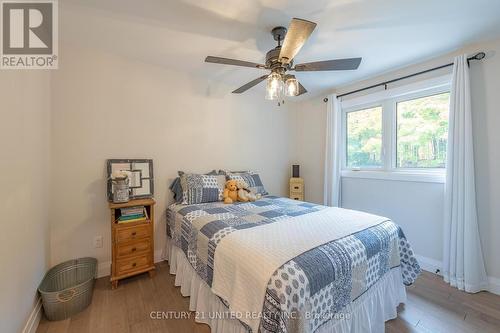 24 Cliffside Drive, Kawartha Lakes, ON - Indoor Photo Showing Bedroom