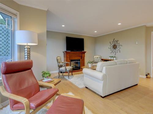 3717 Marine Vista, Cobble Hill, BC - Indoor Photo Showing Living Room With Fireplace