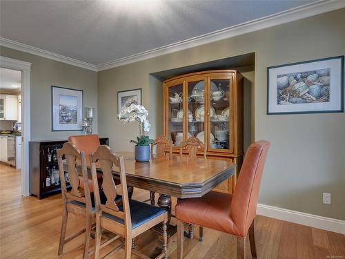 3717 Marine Vista, Cobble Hill, BC - Indoor Photo Showing Dining Room