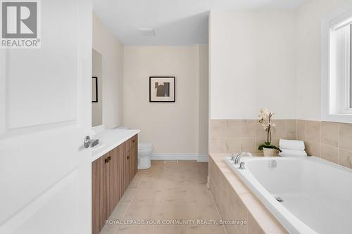 169 Muirfield Dr, Barrie, ON - Indoor Photo Showing Bathroom