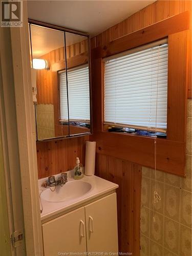 1237 Route 475, Bouctouche Bay, NB - Indoor Photo Showing Bathroom