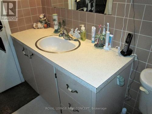 580 Digby Avenue, Oshawa, ON - Indoor Photo Showing Bathroom