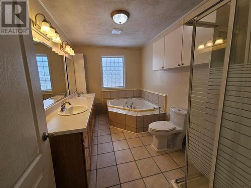 2201 Hillside Road, Chetwynd, BC - Indoor Photo Showing Bathroom