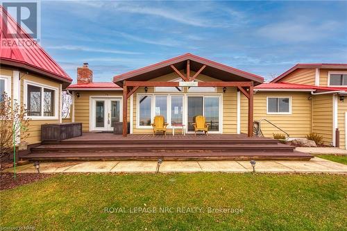817 Lakeshore Rd, Haldimand, ON - Outdoor With Deck Patio Veranda