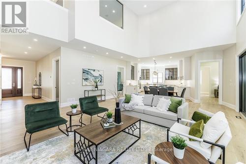 94 Millpond Road, Niagara-On-The-Lake, ON - Indoor Photo Showing Living Room
