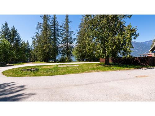 13488 Lakeshore Drive, Boswell, BC 