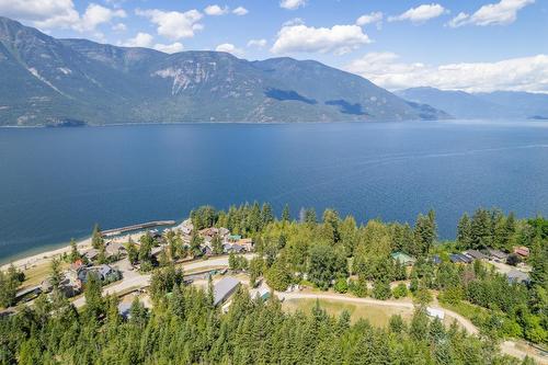 13488 Lakeshore Drive, Boswell, BC 