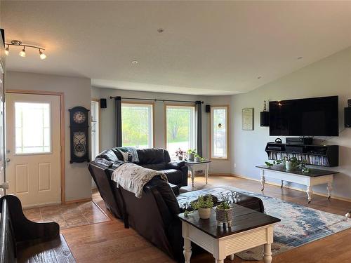 360 Ivens Street, Virden, MB - Indoor Photo Showing Living Room